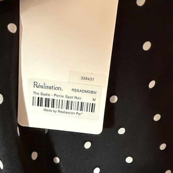 Realisation Par The Sadie in Petite Spot Noir - Picture 9 of 10